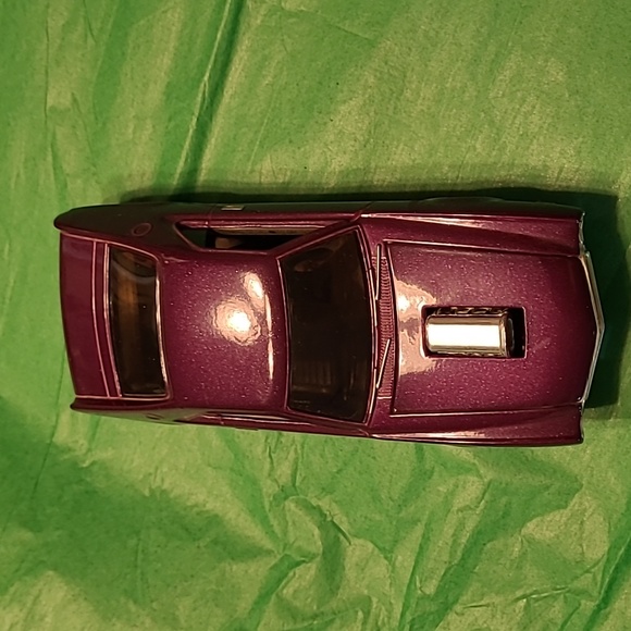 🚘 1/24 scale 1968 Amx Javelin Purple Die cast collectable car - Picture 2 of 6